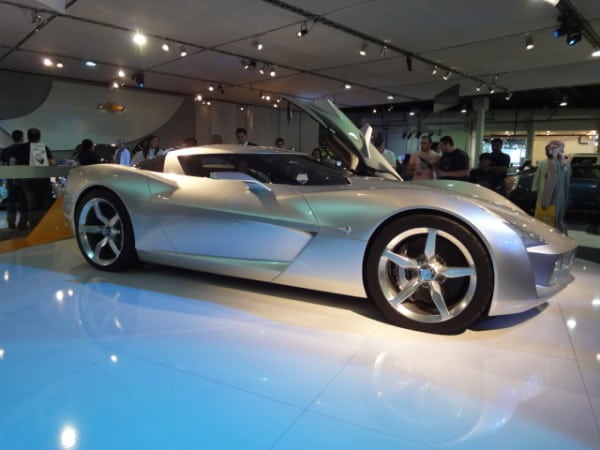 2009_Chevrolet_Corvette_Stingray_Concept