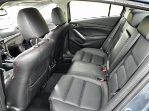 2014 Mazda6 backseats AOA1200px