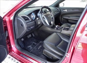 2014 Chrysler 300C AWD - driver seat - AOA1200px