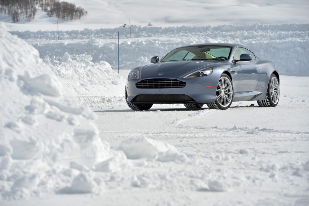 Aston Martin DB9 On Ice 001