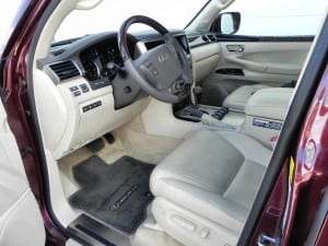 2014 Lexus LX570 - interior4 - AOA1200px