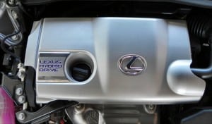 2014 Lexus ES300h - engine - AOA1200px