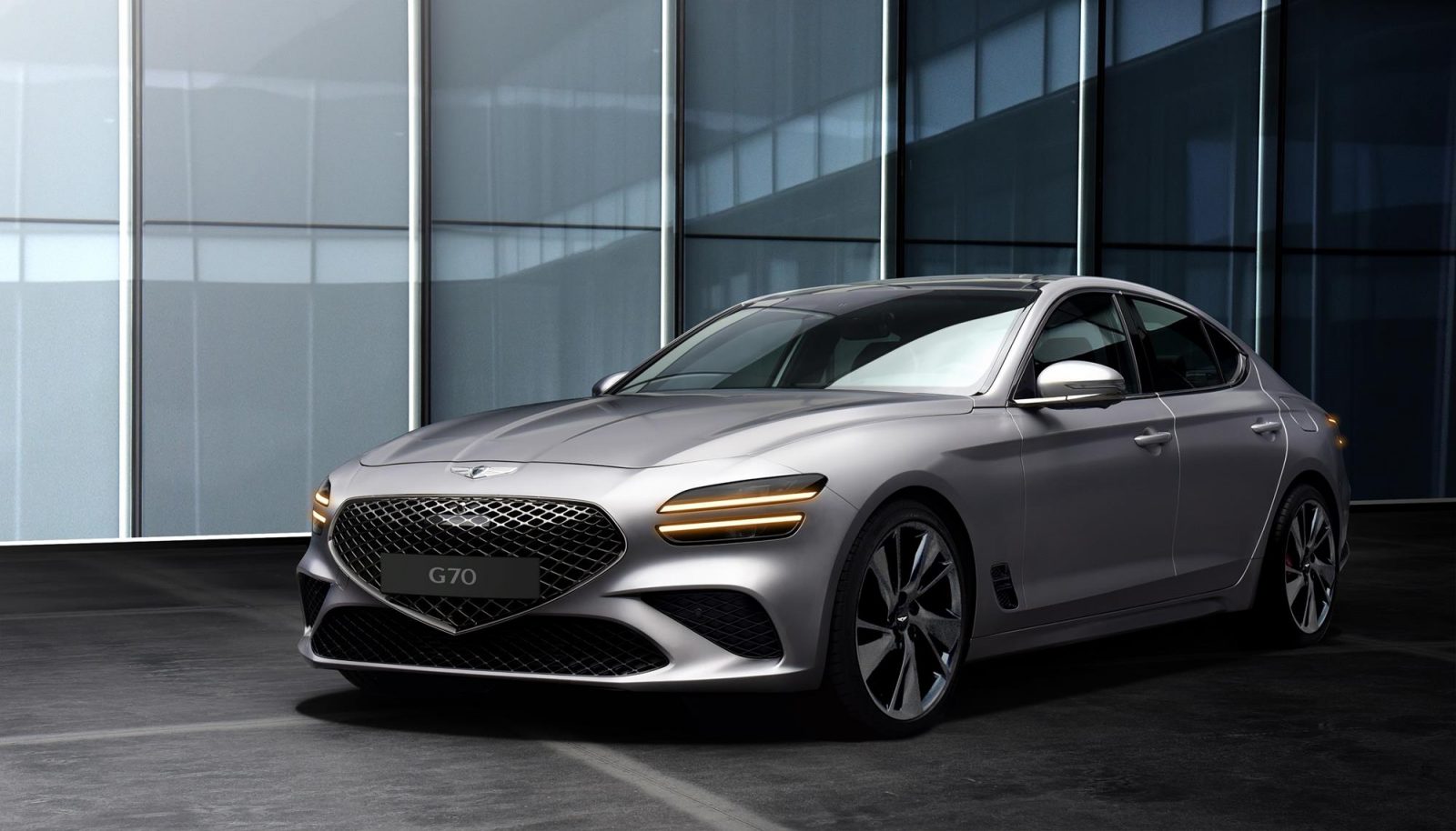 Genesis Unveils New G70 Athletic Elegance” Carnewscafe